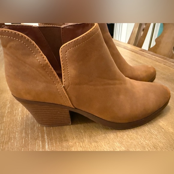Soda Brown Ankle Boots | Size 7 | Great Condition - Picture 2 of 5